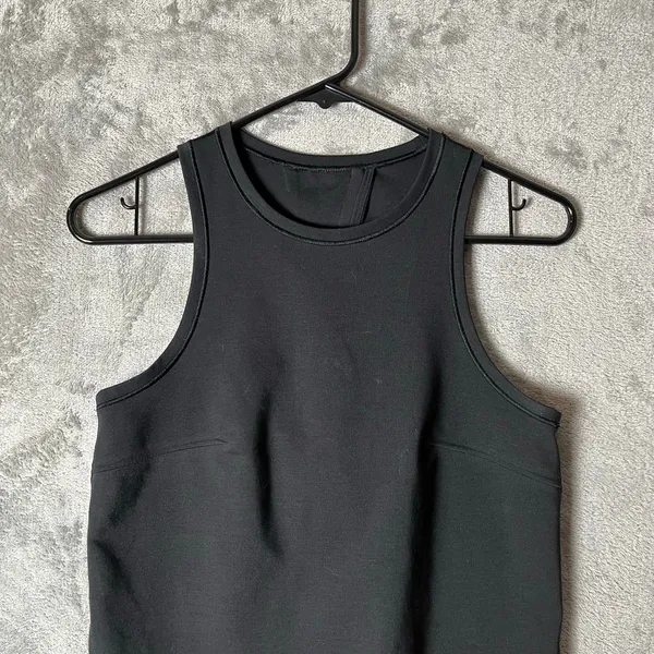 Lululemon Minimal Tank Black Open Back Size 4 Athleisure Relaxed Cropped Length‎ - Image 5