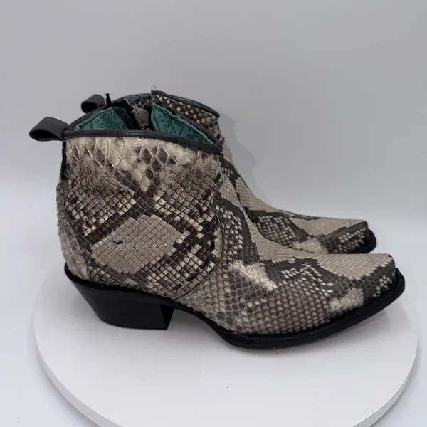 Corral A3655 Genuine Exotic Python Snip Toe Western Ankle Boots Size 7.5 B Taupe - Image 2