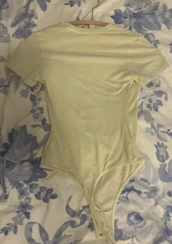 SKIMS Bodysuit - Image 3