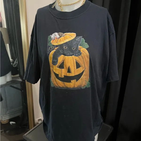 Soffe Vintage Halloween Black Cat Pumpkin Graphic Tee shirt Tshirt - Image 2