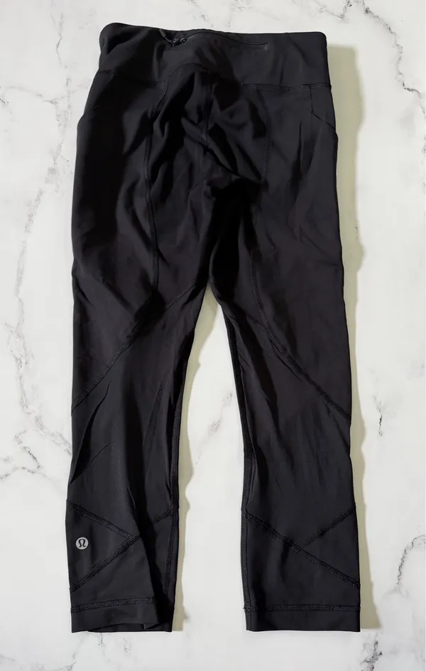 Cropped Lululemon Leggings - Image 2
