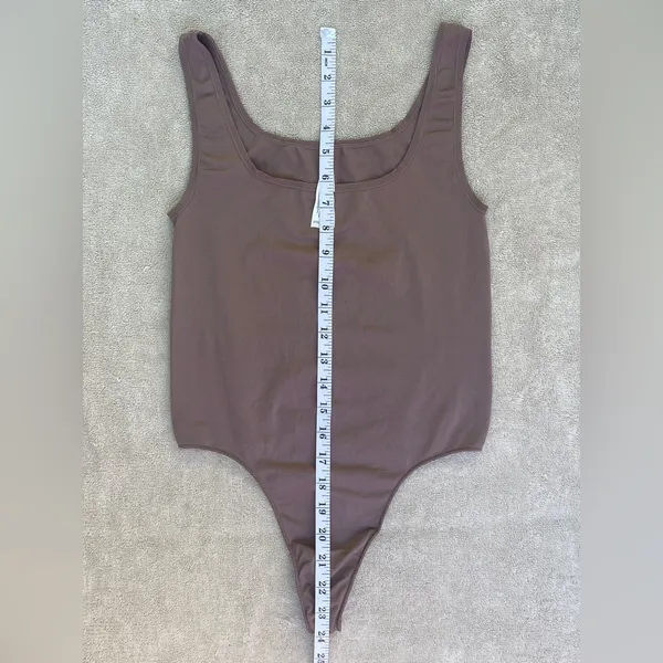 Babaton Aritzia Mauve Scoop-Neck Bodysuit minimalist classic basic effortless S - Image 4