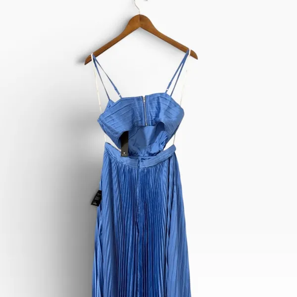 Lulus Got the Glam Blue Pleated Cutout Maxi Dress size Medium NWT - Image 5