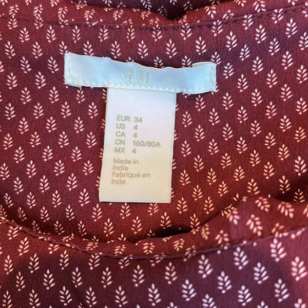 H&M dressy blouse - Image 5