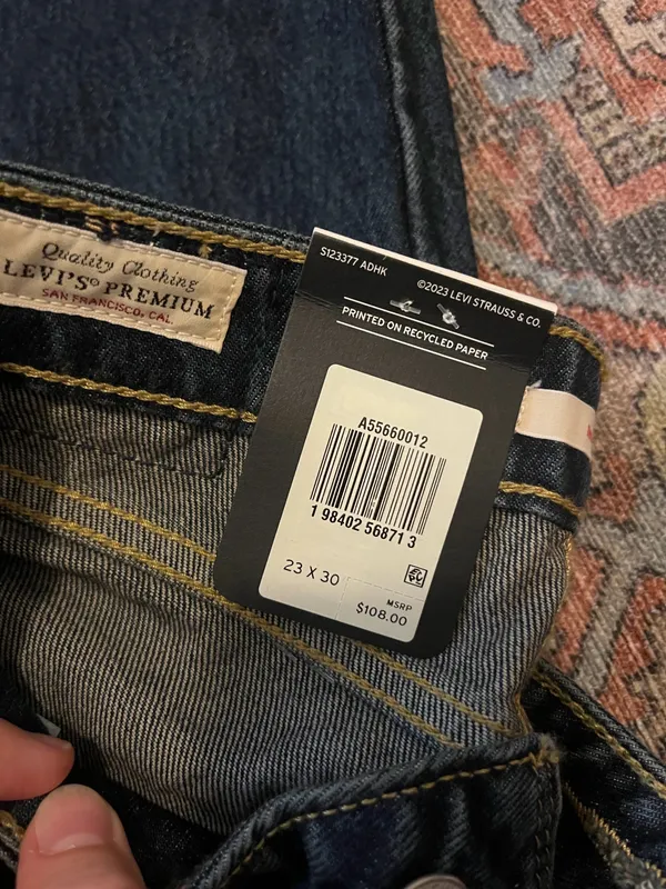 Levi's New with tags Low Loose Jeans - Image 2