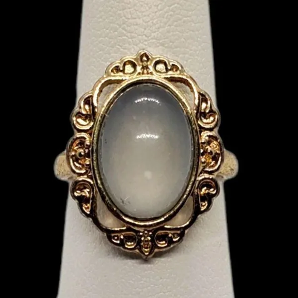 White & Gold Tone Ring (6.5) Gold - Image 2