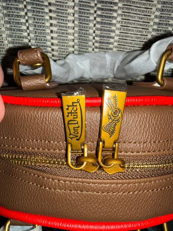 Von Dutch Originals Brown and Red Winged Eye Bowling Bag - Image 3