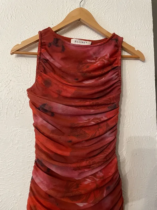 Elliatt Elise Red Ruched Mermaid Maxi Dress Size XS - Image 5