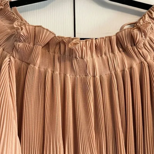 Endless Rose Off Shoulder with Adjustable Straps Tan Pleated Flowy Blouse - Image 3