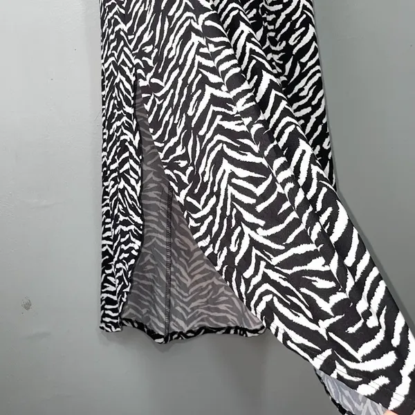 Ninexis Womens Size Medium Zebra Print Knit Maxi Slit Skirt Resortwear Mobwife - Image 6