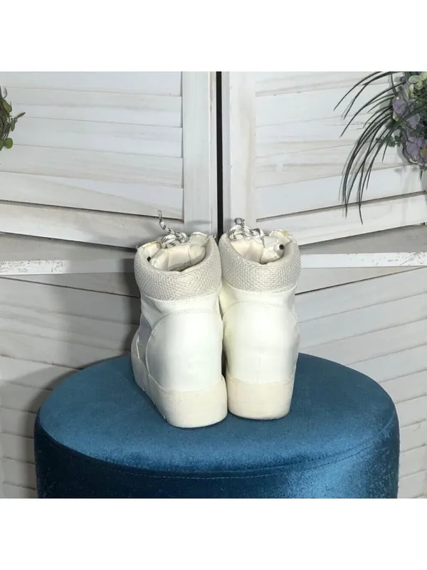 Madden Girl Cream Vegan Leather Lace Up Boots 7.5 - Image 5