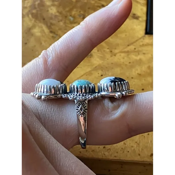 White Buffalo Turquoise Nevada Turquoise Sterling Silver Heart Ring Size 7 - Image 2