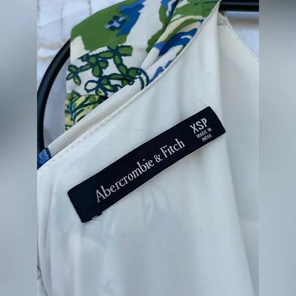 Abercrombie & Fitch High Neck Ruched Tiered Maxi Dress size XS - Image 11