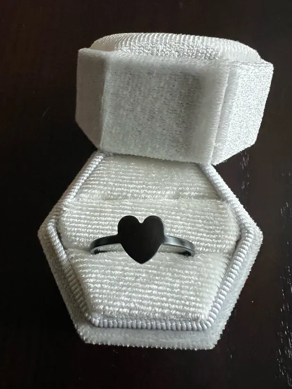 Women’s Stainless Steel Black Heart Shape Adjustable Ring Size 6-9 - Image 2