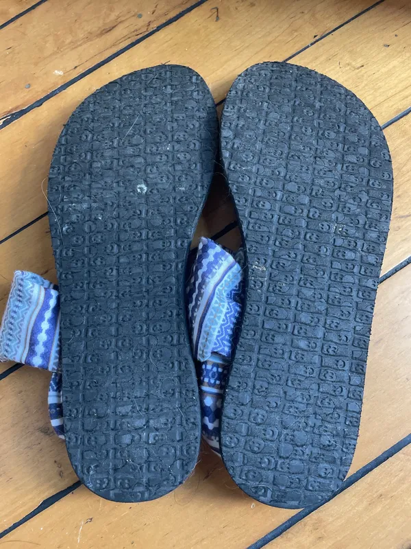Sanuk Sandals - Image 2
