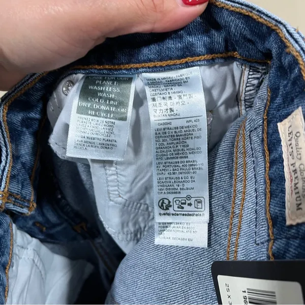NWT Levi's Ribcage straight jeans in a blue wash low loose low rise size 25X32 - Image 8