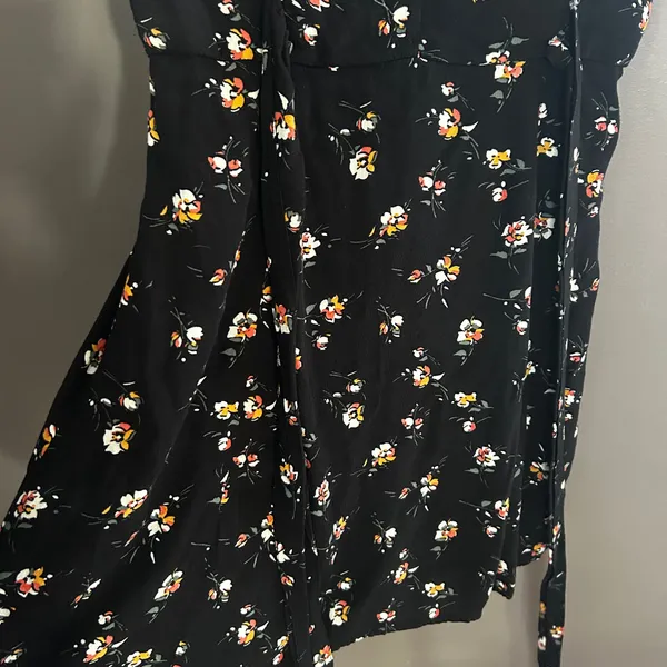 Abercrombie & Fitch Black Floral Mini Dress Size Medium - Image 5