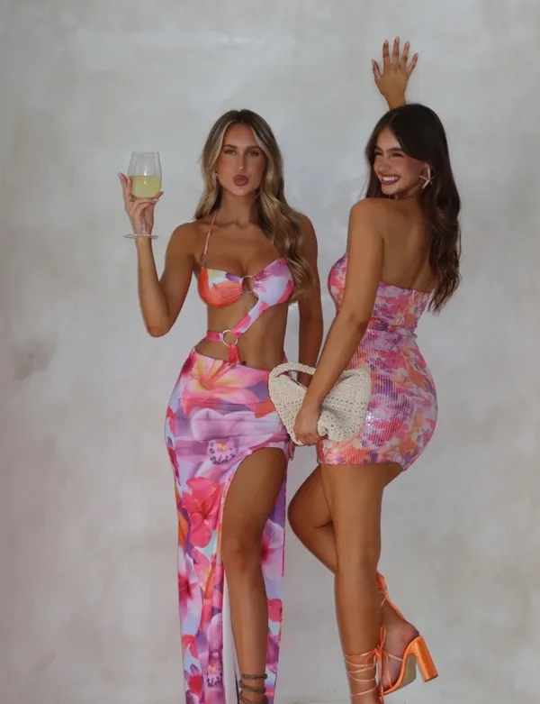 Outcast size small Pink and orange floral print mini dress #mini #mermaid #festival #sequin #sparkly - Image 4