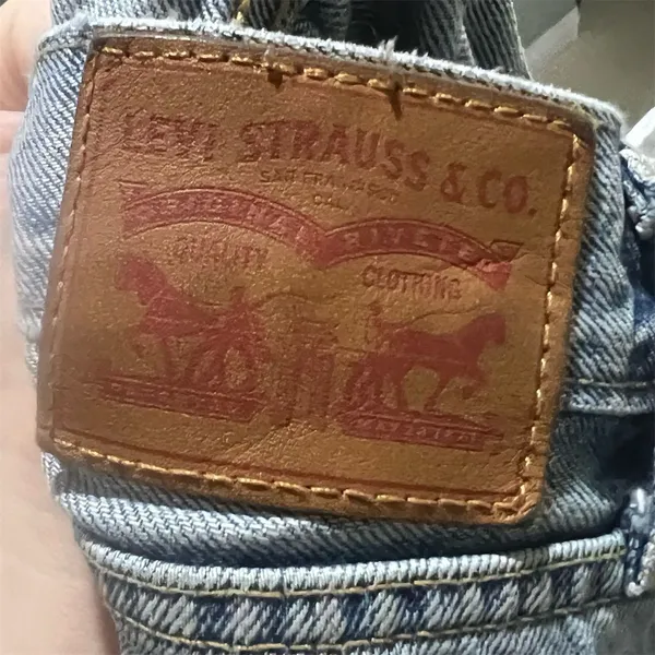 Levi's Women's Distressed Wedgie Straight Jeans Size 31 Light Blue - Image 9