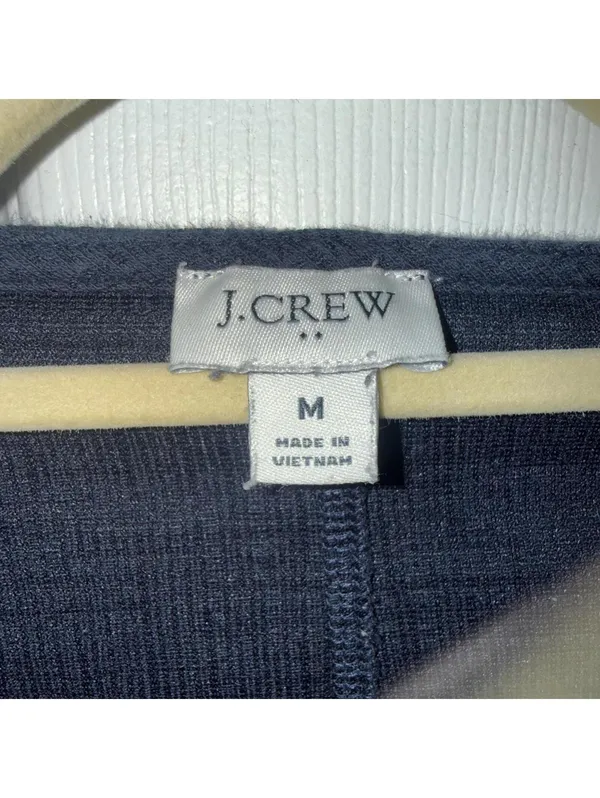 J.crew textured navy button up top with tie detail #minimalist #officewear - Image 3