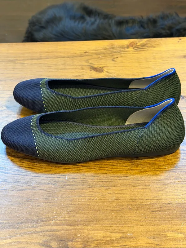 Rothy’s The Flat Highland Captoe NWOB Olive Navy Washable Flats Size 9 - Image 7