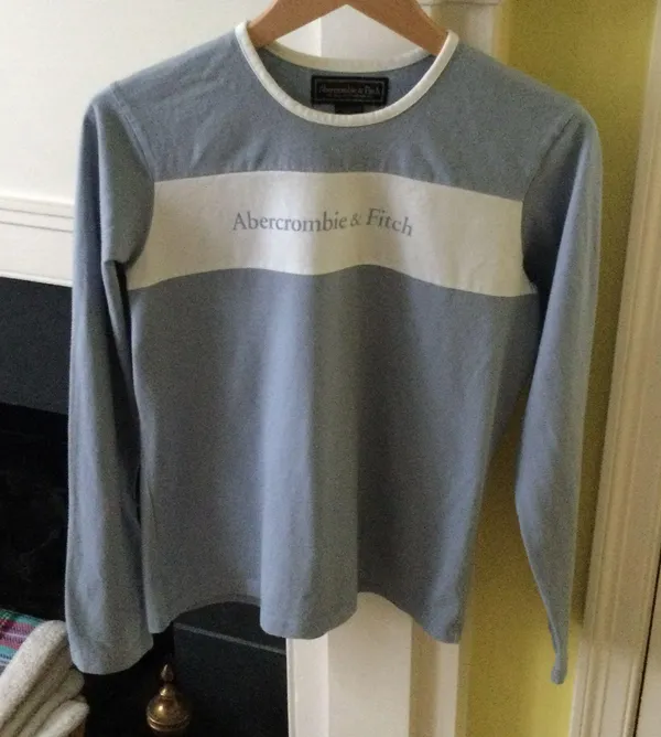 Vintage 90s/y2k Abercrombie Logo Spell Out Tee - Sz Large - Image 3