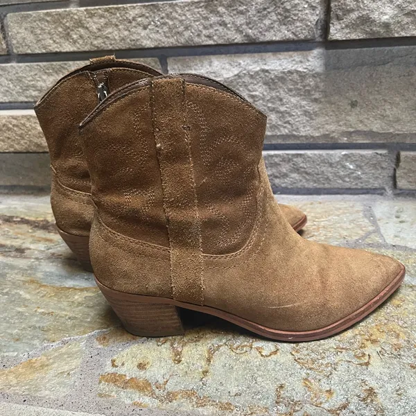 Dolce Vita Solow Suede Pointed Toe Cowboy Western Boots Suede Brown Tan 7.5 - Image 2