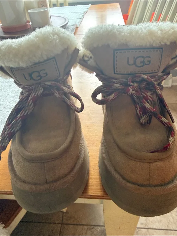 UGG boots - Image 2