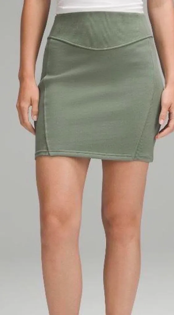 Lululemon Scuba Skirt Mini - Image 2