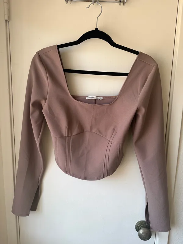 Abercrombie & Fitch long-sleeve corset crop top - Image 2