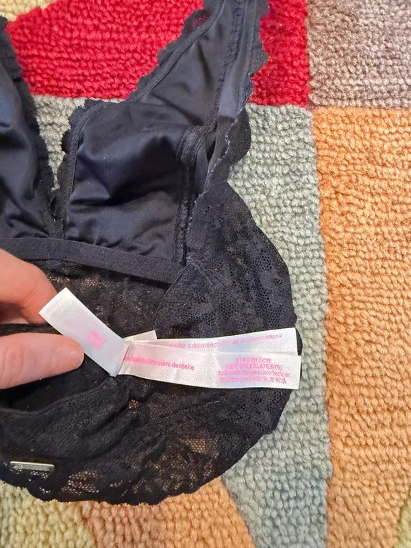 Victoria’s Secret PINK Black Halter Lace Bralette Unlined Un-Padded Size Small - Image 4