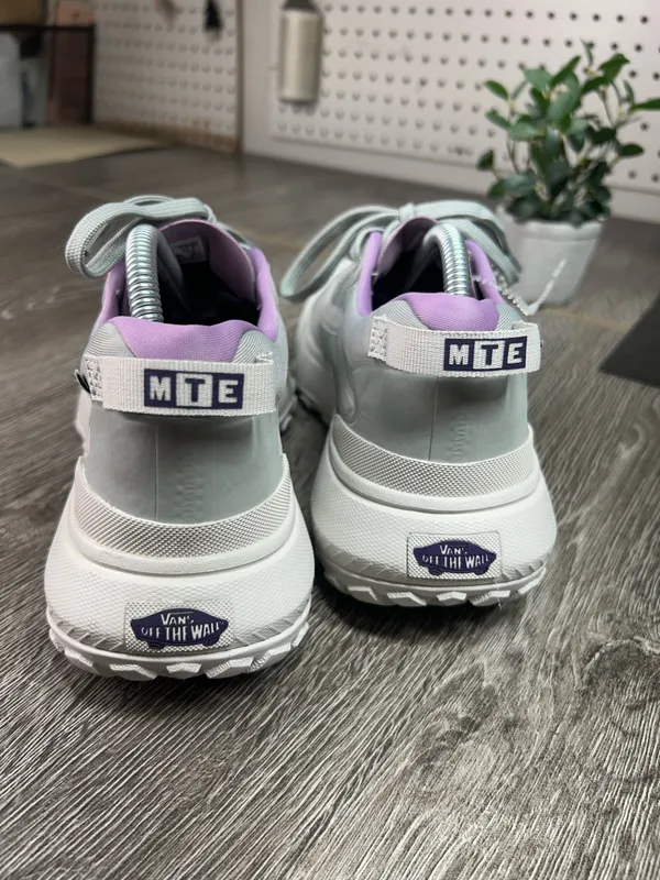 Vans MTE crosspath women sneakers sz10 - Image 9