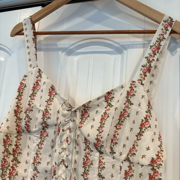 Sienna Sky Ivory Floral Lace Up‎ Tank Top Size XL - Image 3