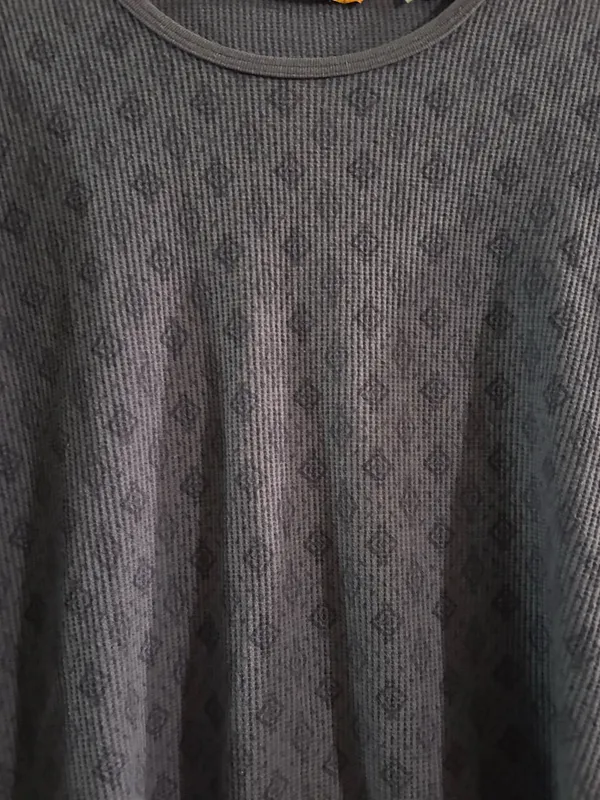 Orvis navy blue long sleeve - Image 2