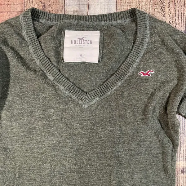 Hollister Olive Green Short Sleeve V Neck Cotton Knit Sweater Y2K Logo Medium - Image 2