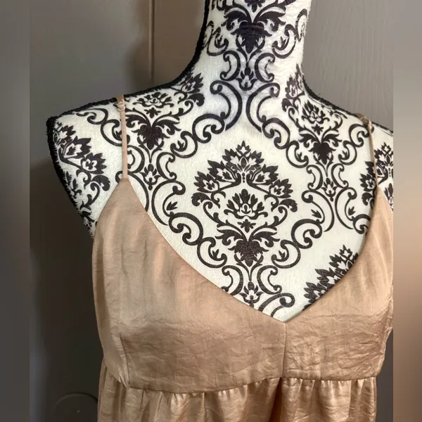 WILFRED Lover Satin Beige Camisole - Image 5