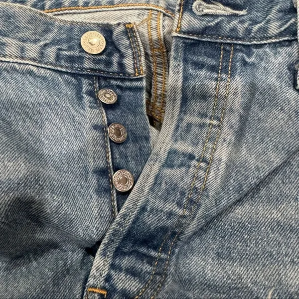 Levi’s 501 Cutoff Shorts Women’s 32 - Image 2