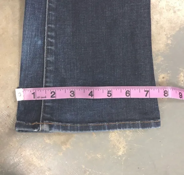 Lucky Brand Loita Boot Ankle Jean Size 00/24 Distressed at one knee Bin C14 - Image 4