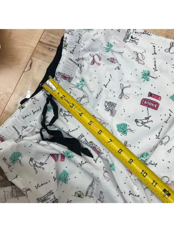 Victorias Secret Travel Paris London Print Pajamas Size Medium White Multicolor - Image 11