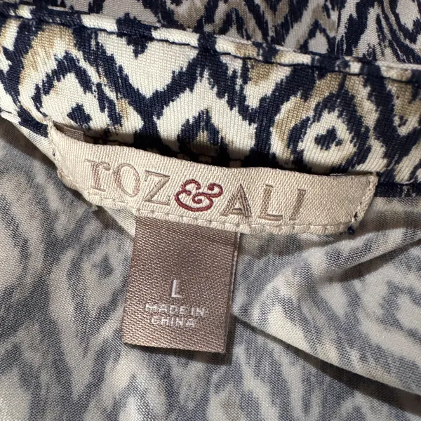 Roz & Ali Large Top Geometric Button-Up Stretch Long Roll-Tab Sleeves V-Neck - Image 9