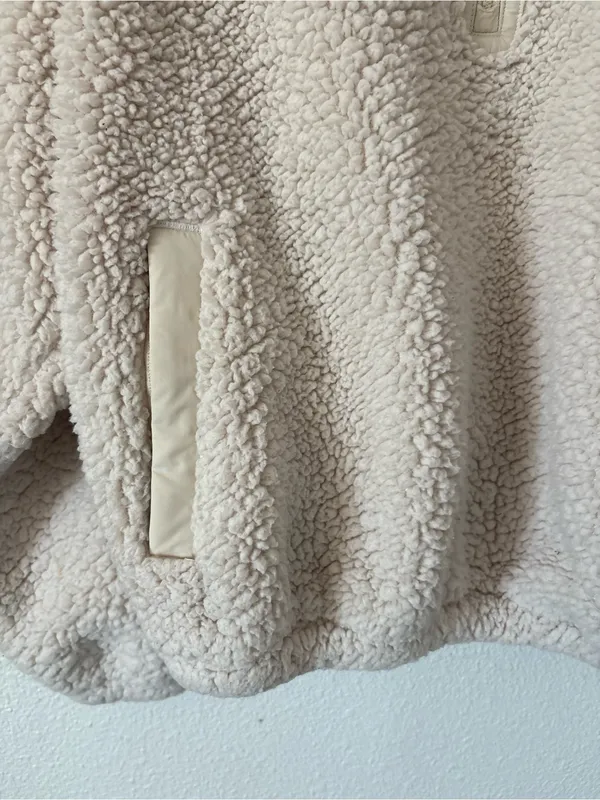 ATHLETA Cloud Fleece Sweatshirt in bone sz small - Image 7