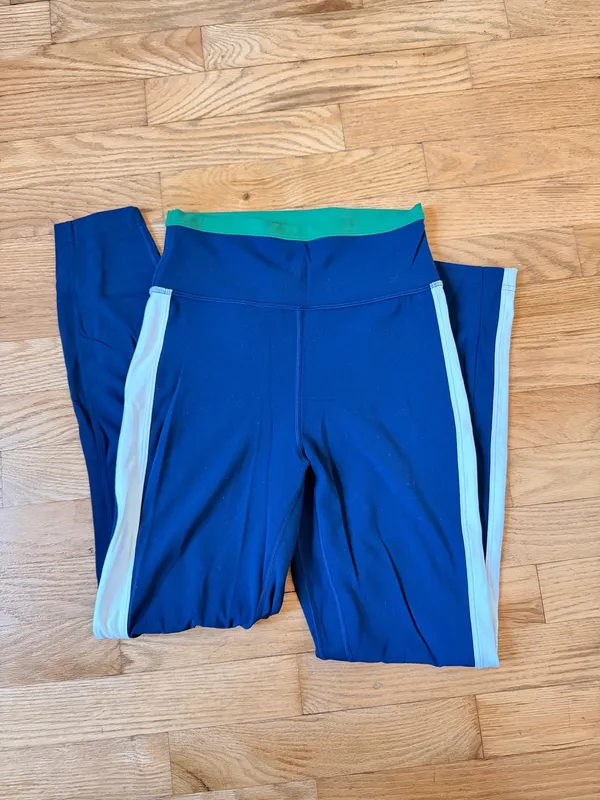 Lululemon Leggings 25" High-Rise - Image 3
