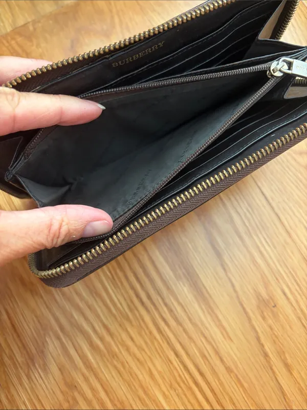 Burberry Classic Check Zip-Around Wallet in Beige and Black - Image 6