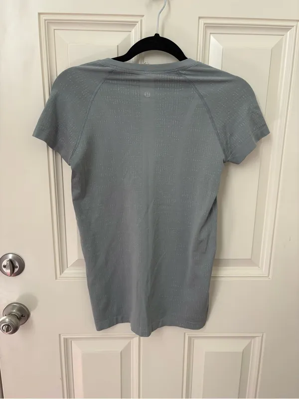 Lululemon Swiftly Tech Short-Sleeve Top Size 6 - Image 4
