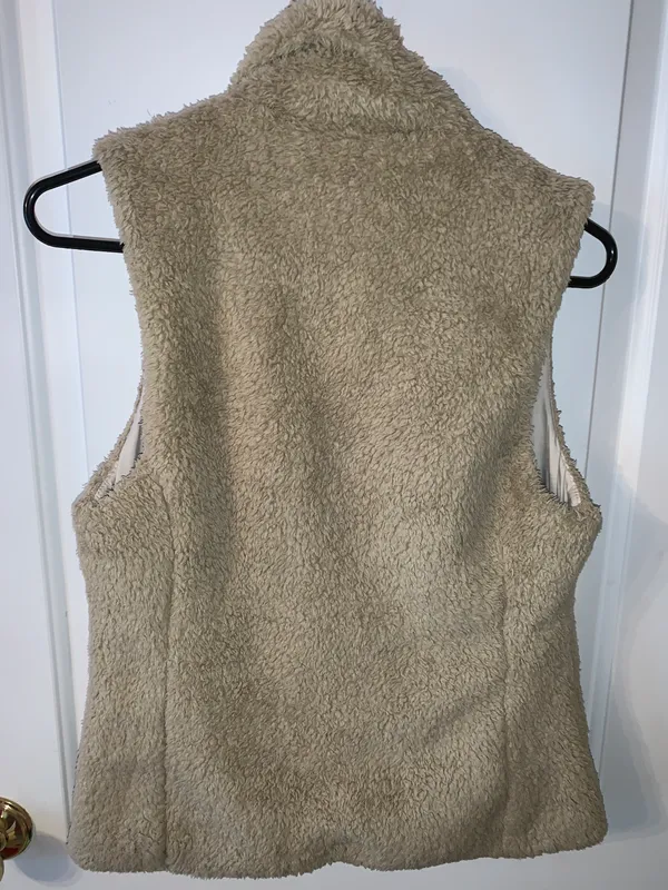 Patagonia tan Vest - Image 3