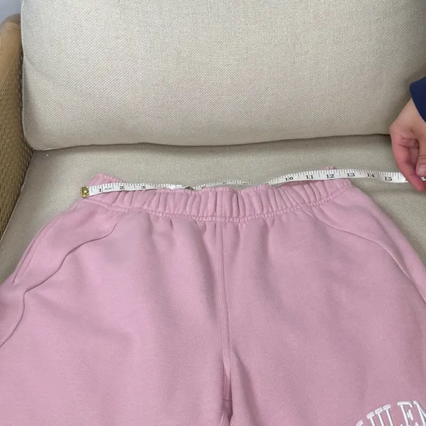 Lululemon Scuba Mid-Rise Oversized Short 7" *Graphic Size XS - Image 8