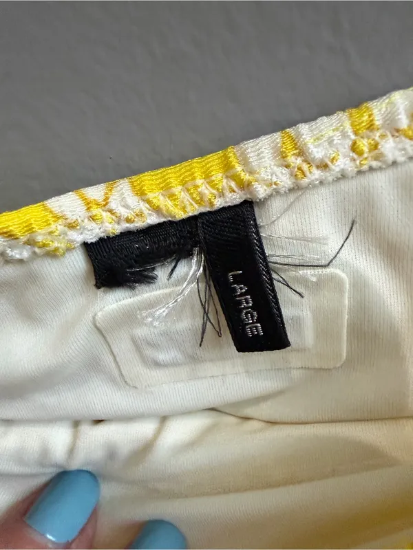 Triangl Inesa Yellow Pop Textured Floral Bikini Set Size Large Bottom Medium Top - Image 3