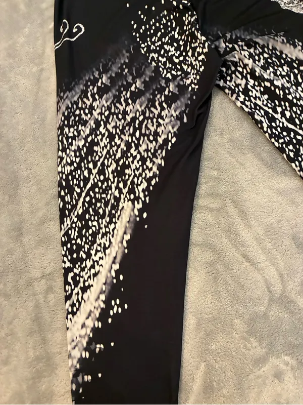 Women’s Capri Black/White Leggings Size XXL - Image 14