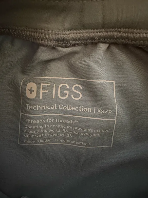 FIGS Scrub Set Jogger- Chambray - Image 6