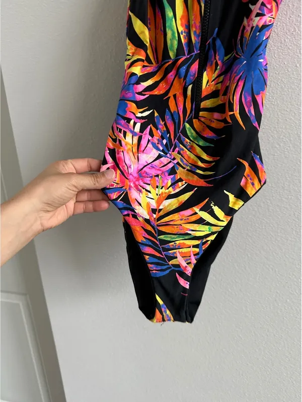 maaji Onyx Lynx Surf One Piece reversible Size M - Image 2